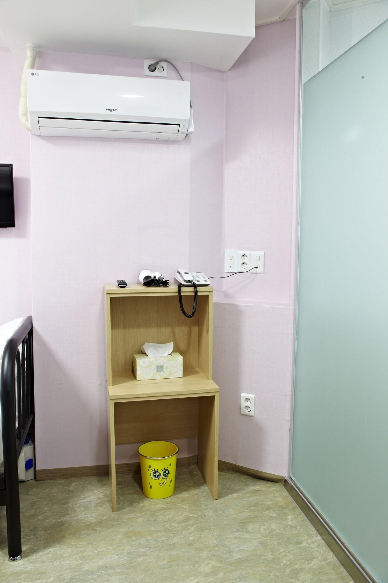 Rainbow Hotel Myeongdong Сеул Экстерьер фото