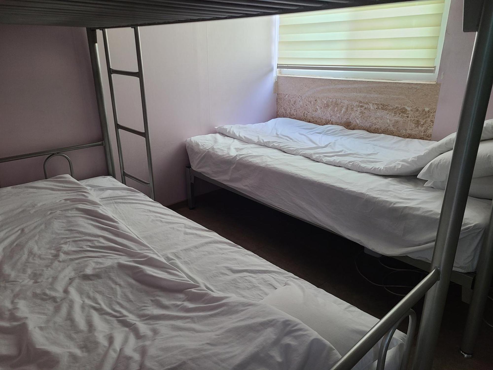 Rainbow Hotel Myeongdong Сеул Экстерьер фото